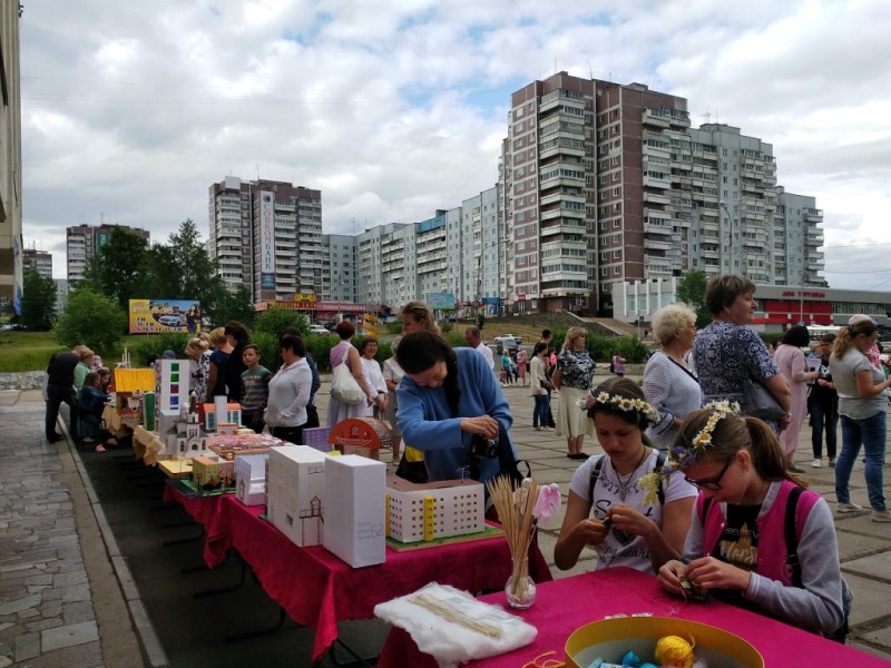 den_love_2018 _2.jpg