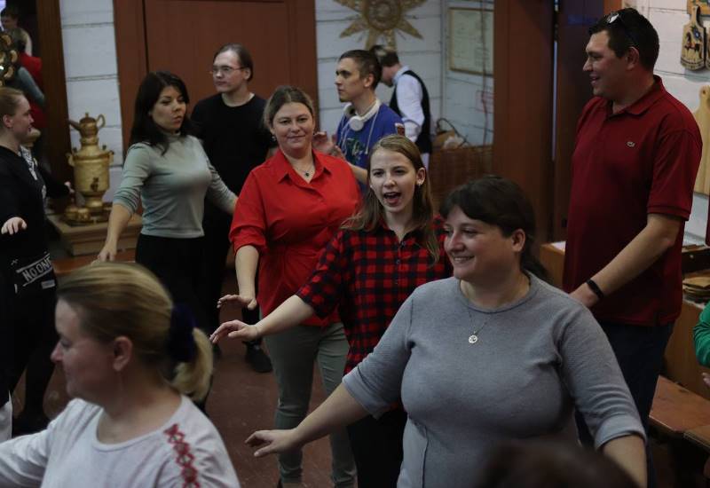 photo 5280643401622084172 y