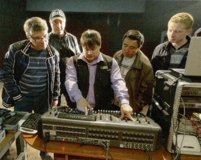 792d891071ec9b83dd6c57c327a3baa5 M