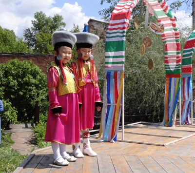 bfea3555ad38fe476532c5b54f218c09 M