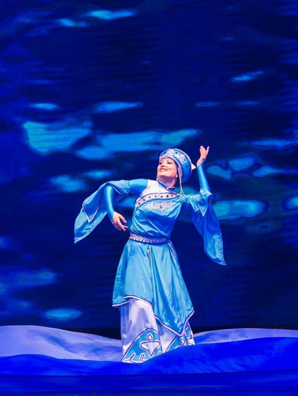 3.Алёна Белоусова солистка хореографического ансамбля Импульс обладательница специального приза от продюсерского центра АРТ ДА