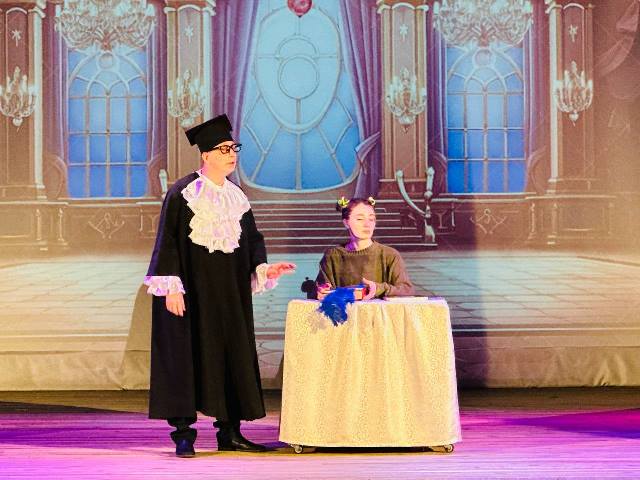 photo 5346230172165803453 y