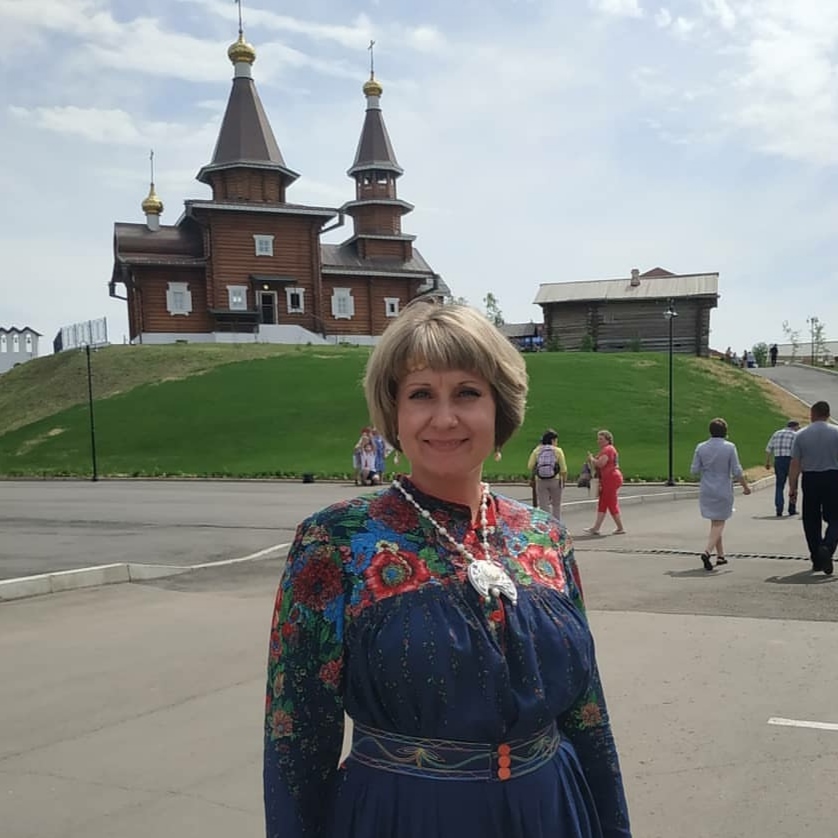 Ульданова Надежда Мастер по работе с кожей