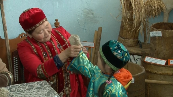 сохраняя традиции