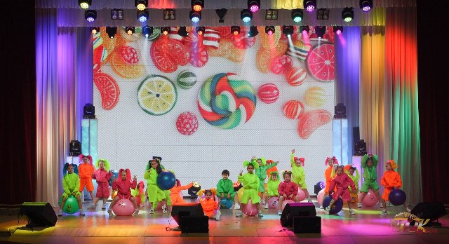 Buket pozdravleniy 2023 13